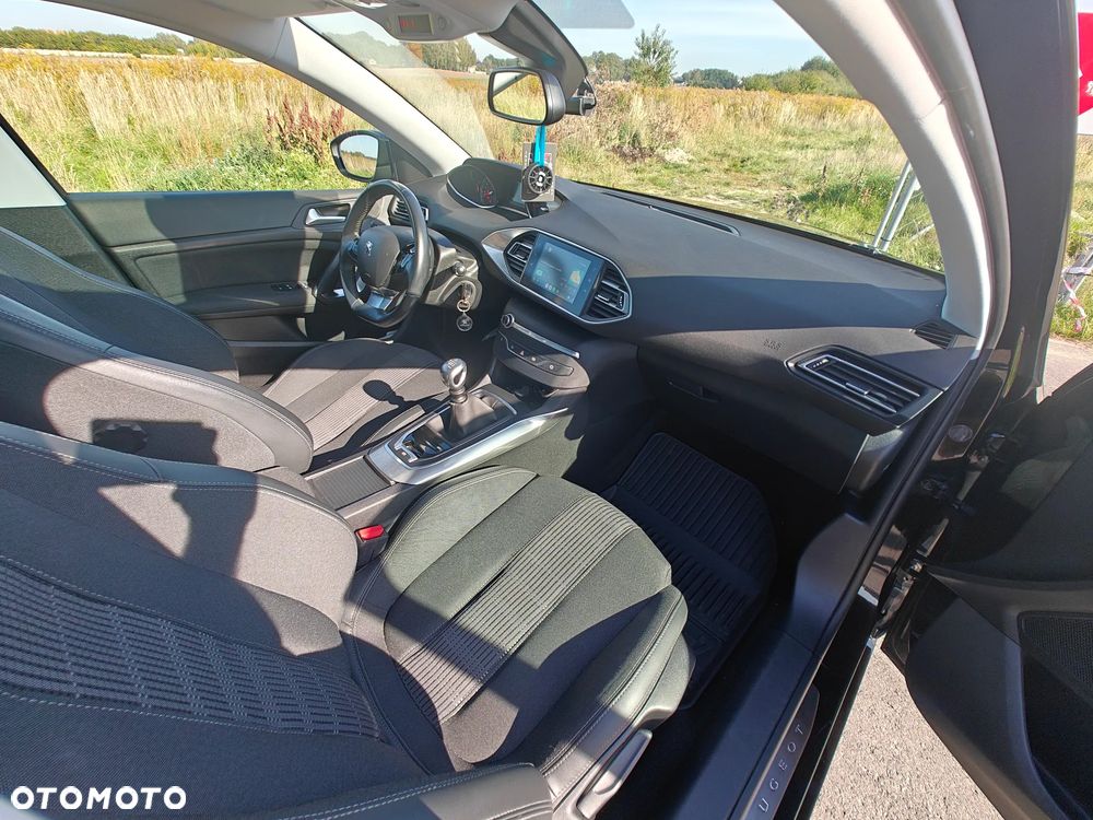 Peugeot 308 - 26