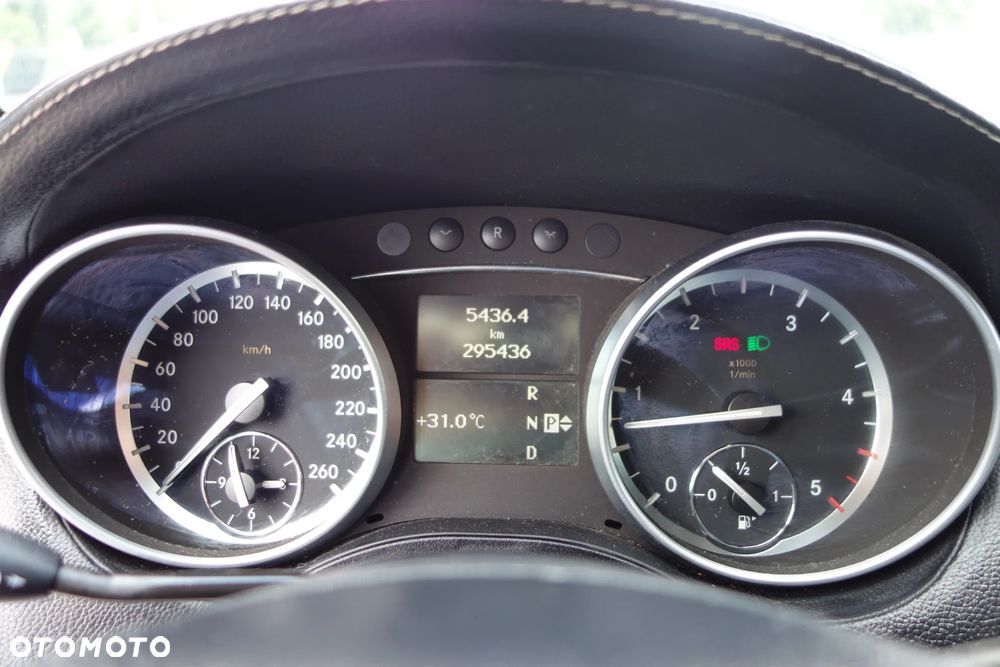 Mercedes-Benz ML 350 CDI 4-Matic - 32