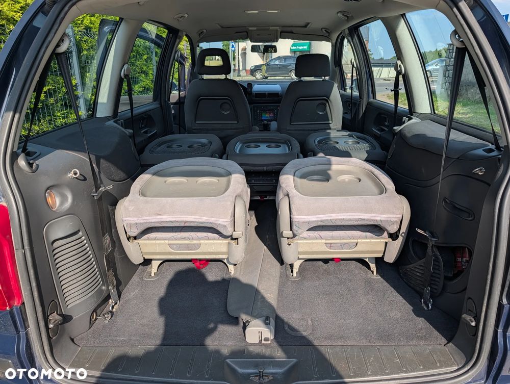 Volkswagen Sharan - 25