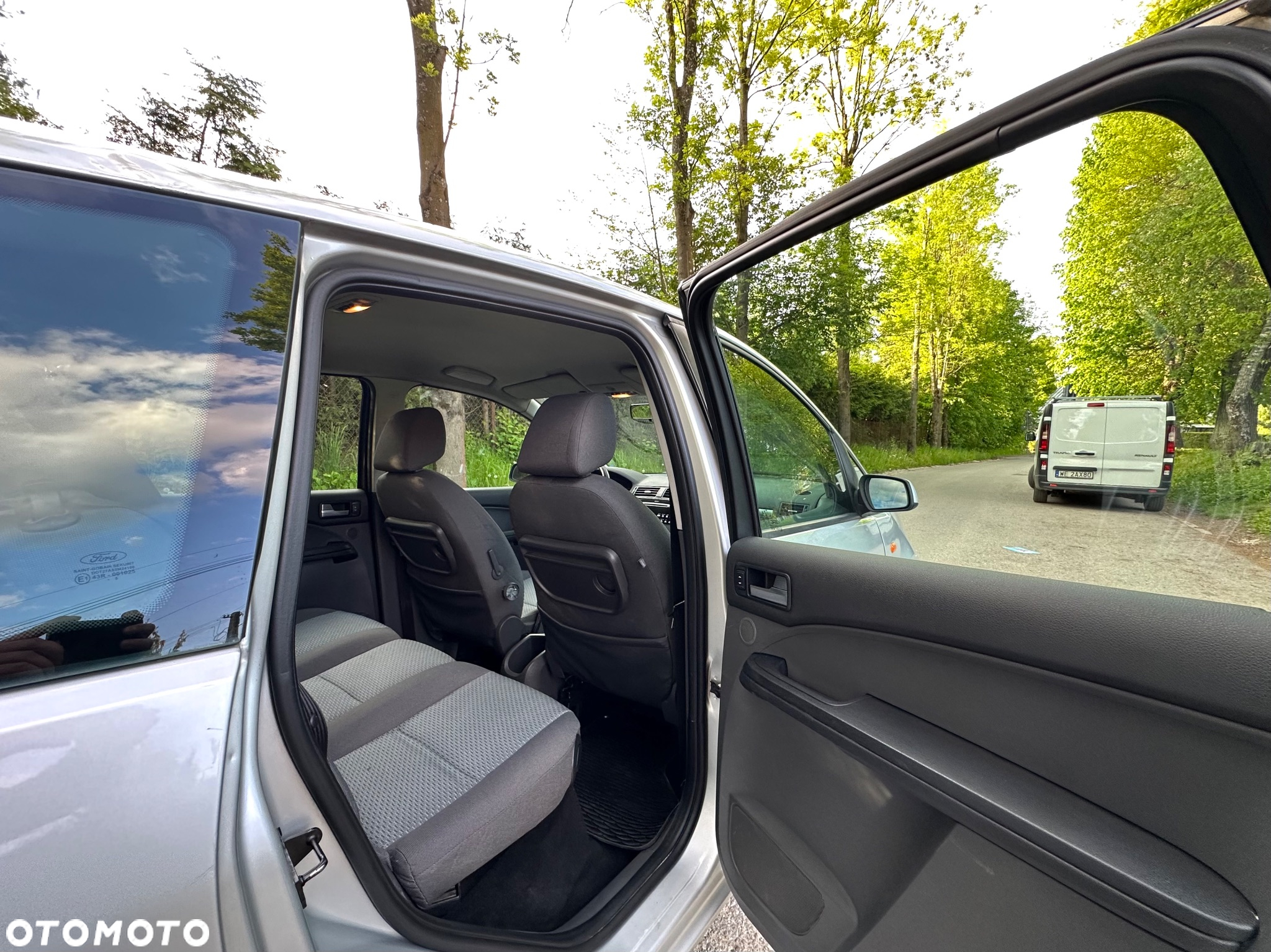 Ford Focus C-Max 1.8 TDCi FX Silver / Silver X - 24