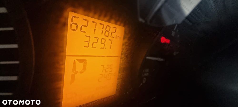 Mercedes-Benz Sprinter - 20