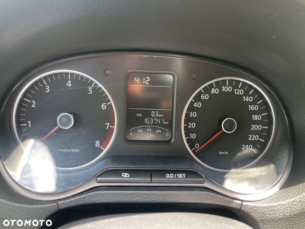 Volkswagen Polo 1.2 Blue Motion Technology Team - 19