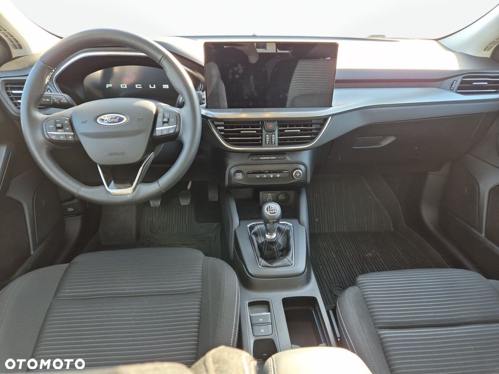 Ford Focus 1.0 EcoBoost Titanium X - 11