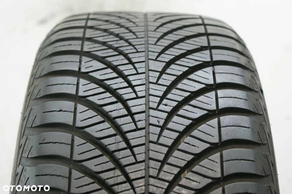 205/55R16 GOODYEAR VECTOR 4SEASONS G2 , 6,7mm R3544