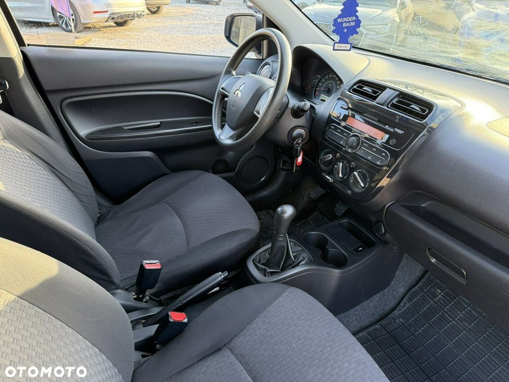 Mitsubishi Space Star - 16