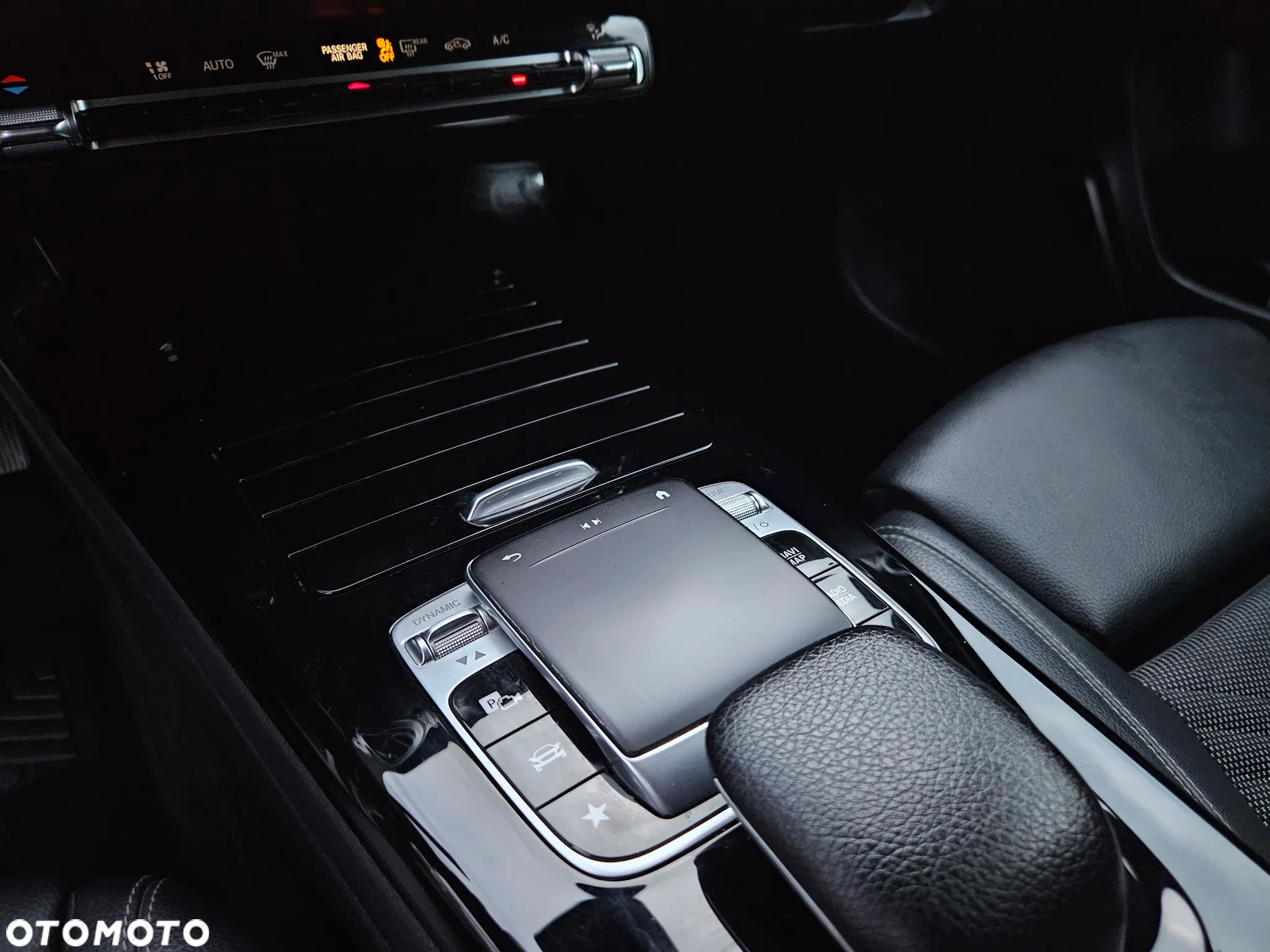 Mercedes-Benz Klasa A 180 d 7G-DCT Progressive - 27