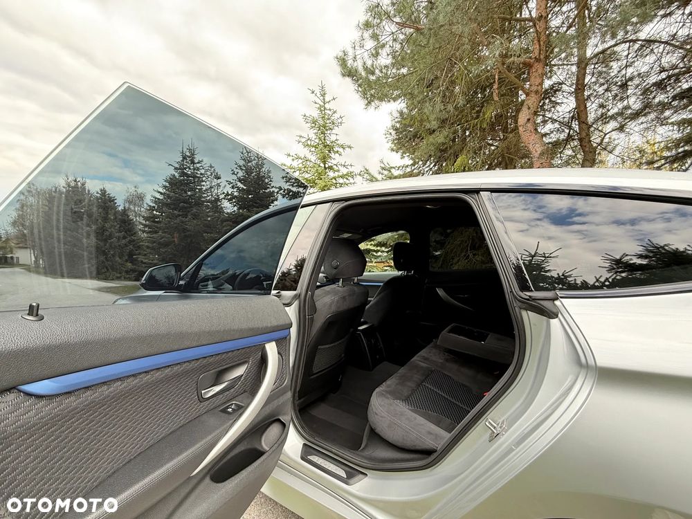 BMW 3GT 335i xDrive M Sport - 22