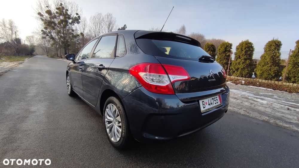 Citroën C4 HDi 90 Attraction - 33