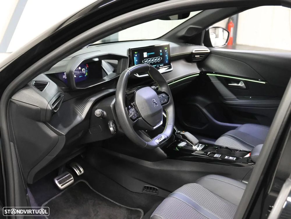 Peugeot e-208 GT - 16