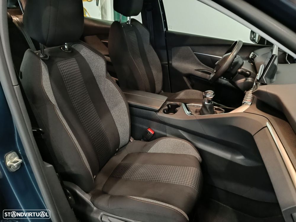 Peugeot 3008 1.2 PureTech Active Pack - 27