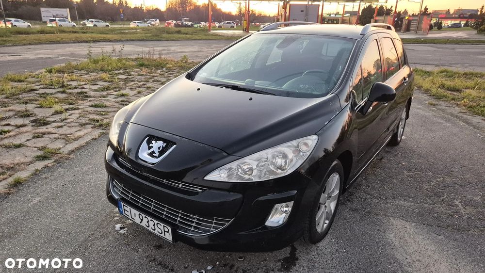 Peugeot 308 - 1
