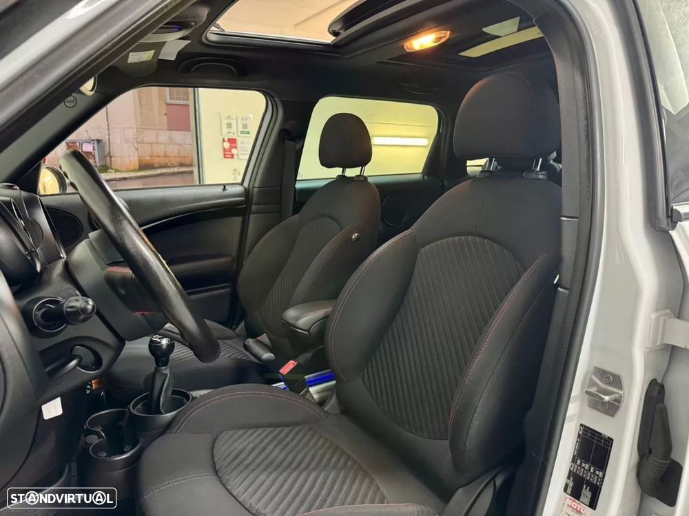 MINI Countryman Cooper D - 24