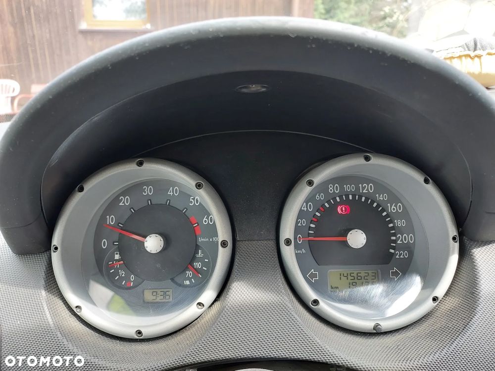 Volkswagen Polo 1.4 Basis - 12