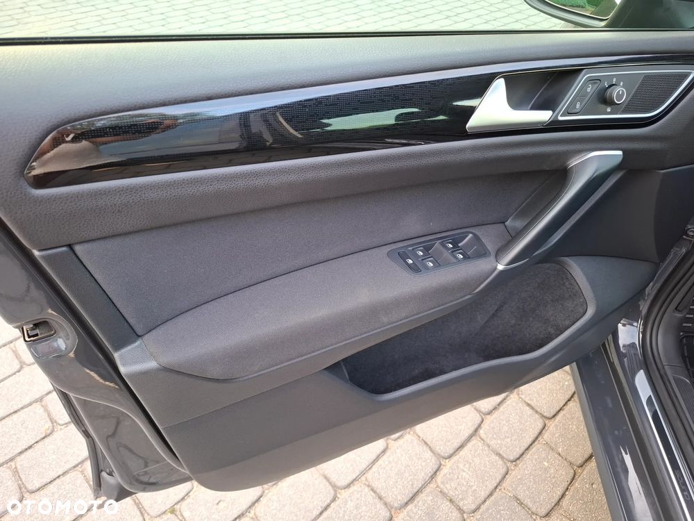 Volkswagen Golf Sportsvan SV 2.0 TDI BMT Highline - 27
