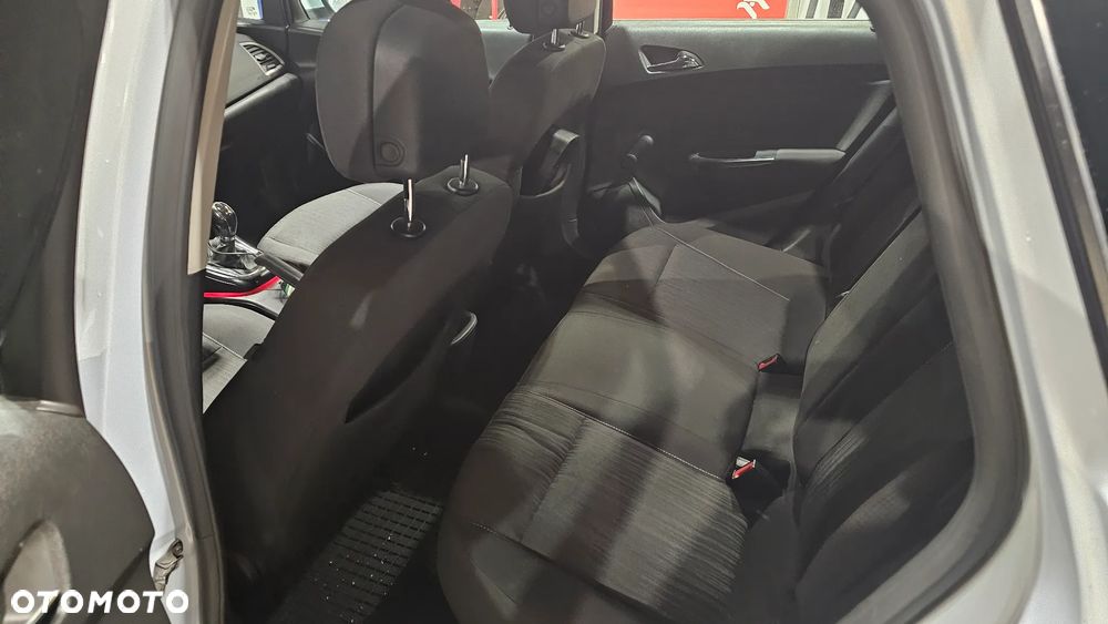 Opel Astra 1.7 CDTI Cosmo - 8