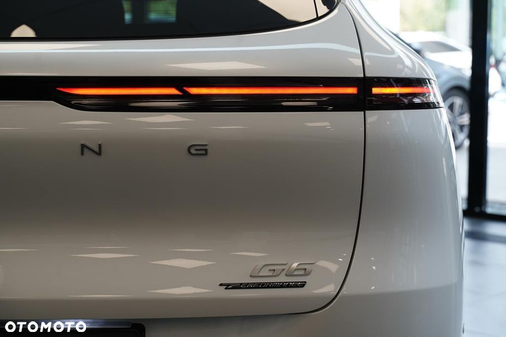 XPeng G6 - 25