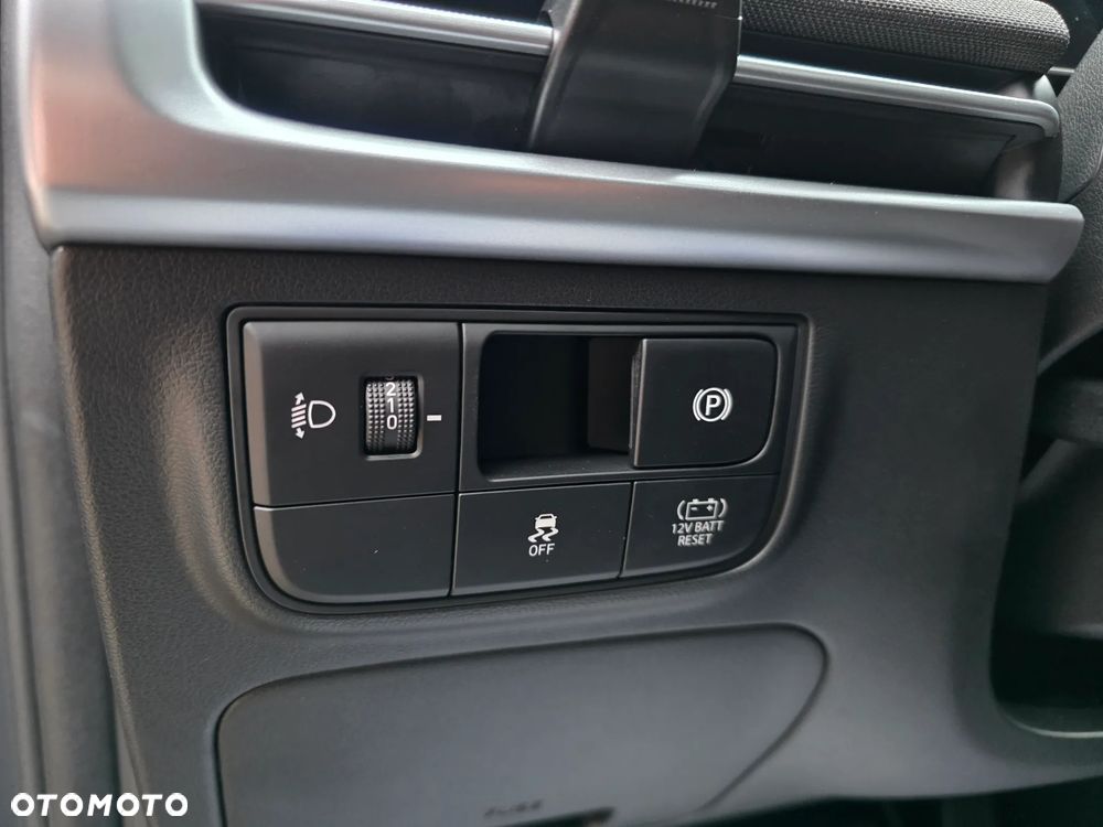 Hyundai Tucson 1.6 T-GDi HEV Smart 2WD - 28