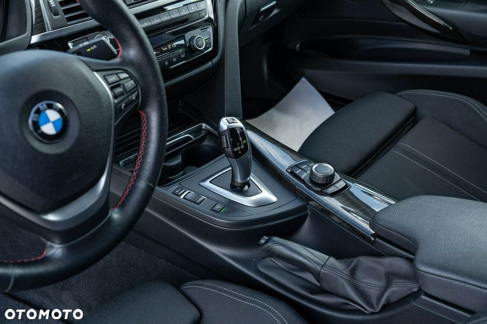 BMW 3GT 325d Sport Line - 22