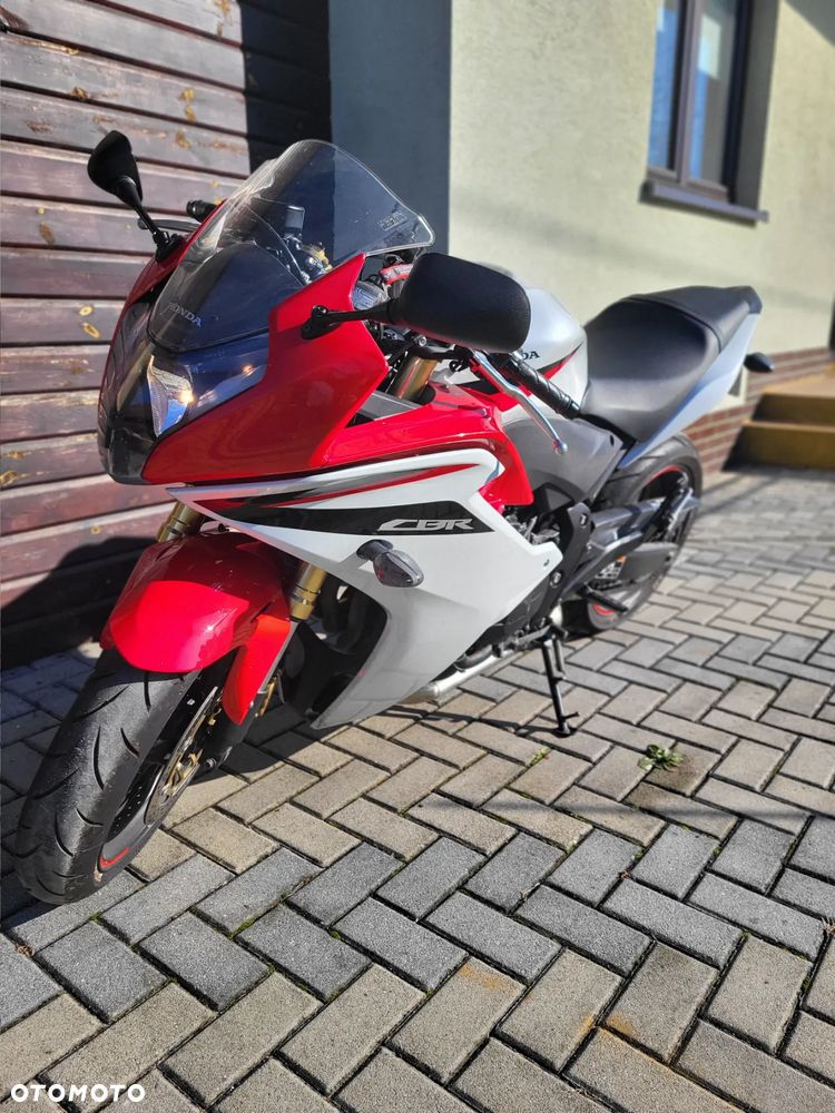 Honda CBR - 1