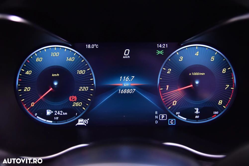 Mercedes-Benz C 180 Cabrio 9G-TRONIC AMG Line - 18