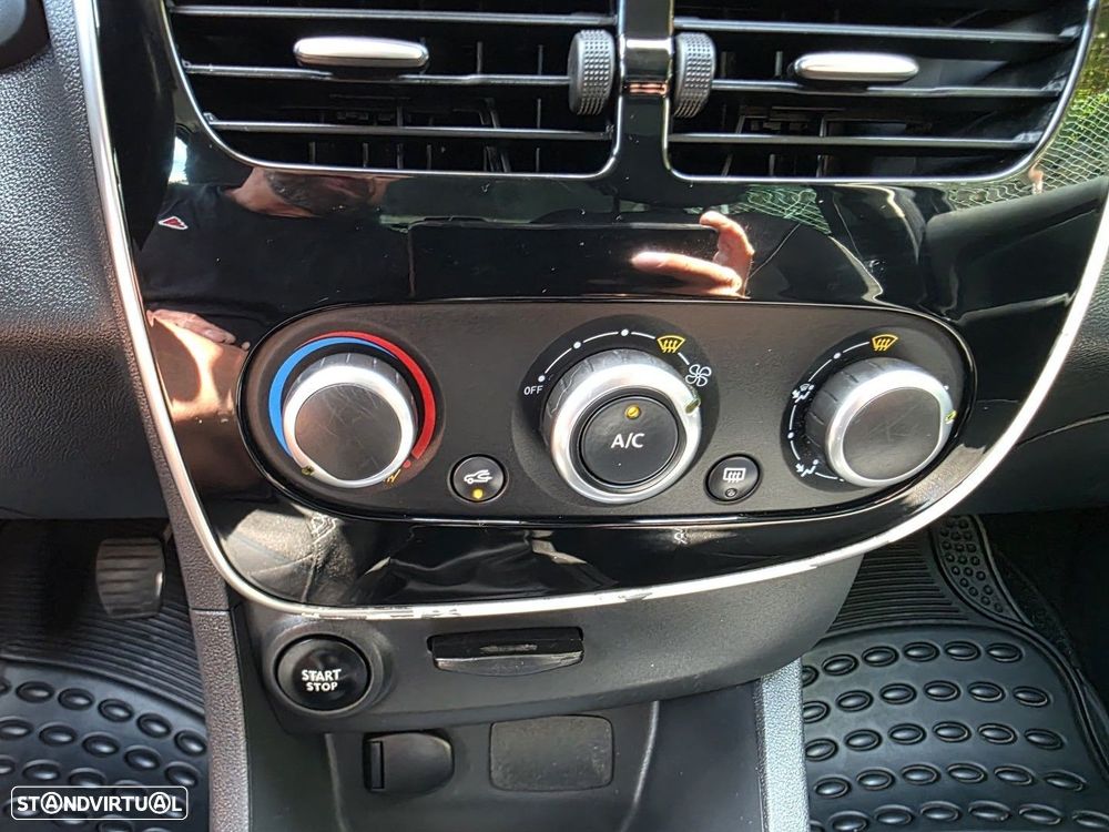 Renault Clio Sport Tourer 1.5 dCi Limited - 14