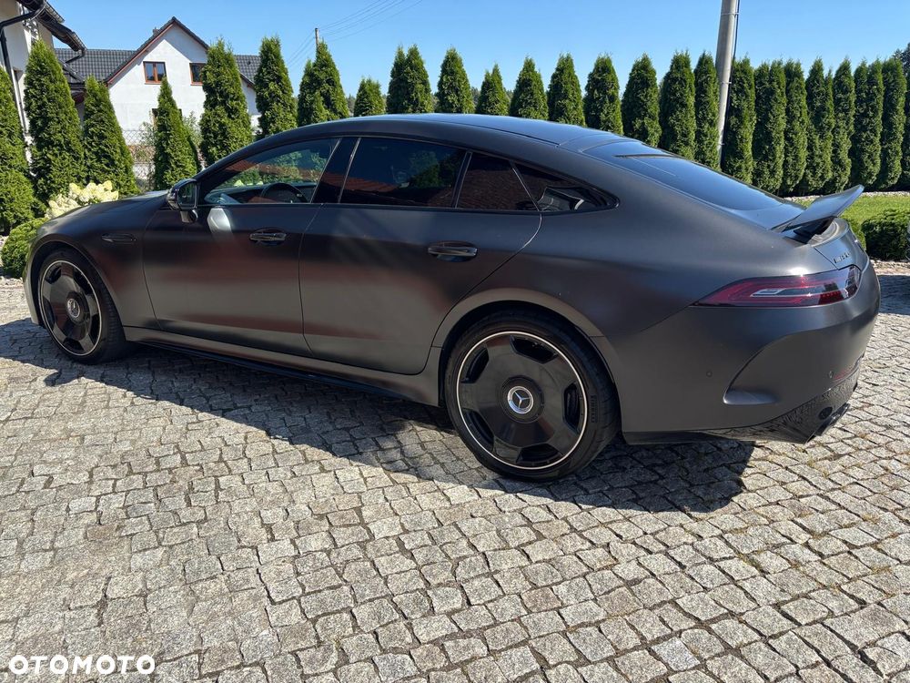 Mercedes-Benz AMG GT - 3