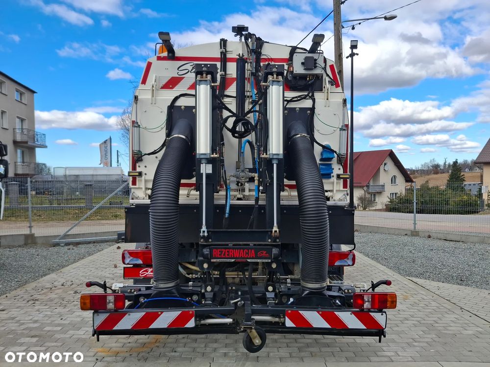 Scania P370 Zamiatarka FAUN Viajet 6 R H Euro 6 EUnited PM10 Tylna Ssawa Tylni Odkurzacz Karcher Listwy Wysokiego Ciśnienia Mycie Jezdni Lanca 2 Zbiorniki Wody Oświetlenie LED Regulowane Zawieszenie - 3