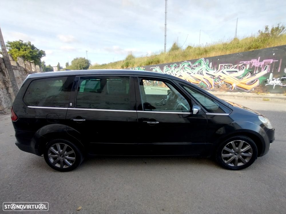 Ford Galaxy 2.0 TDCi Ghia - 12