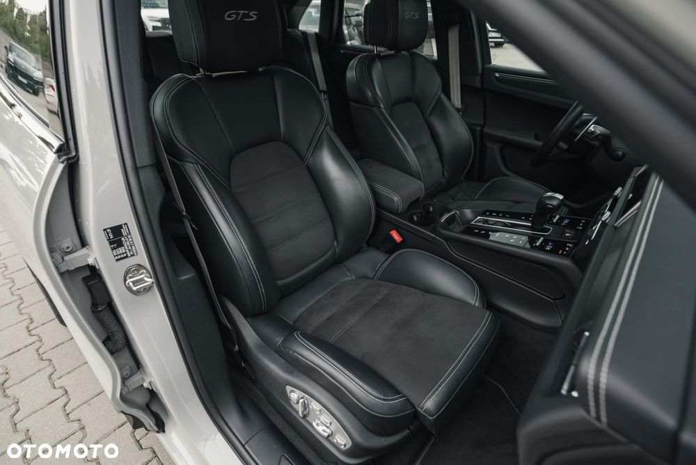 Porsche Macan GTS - 15
