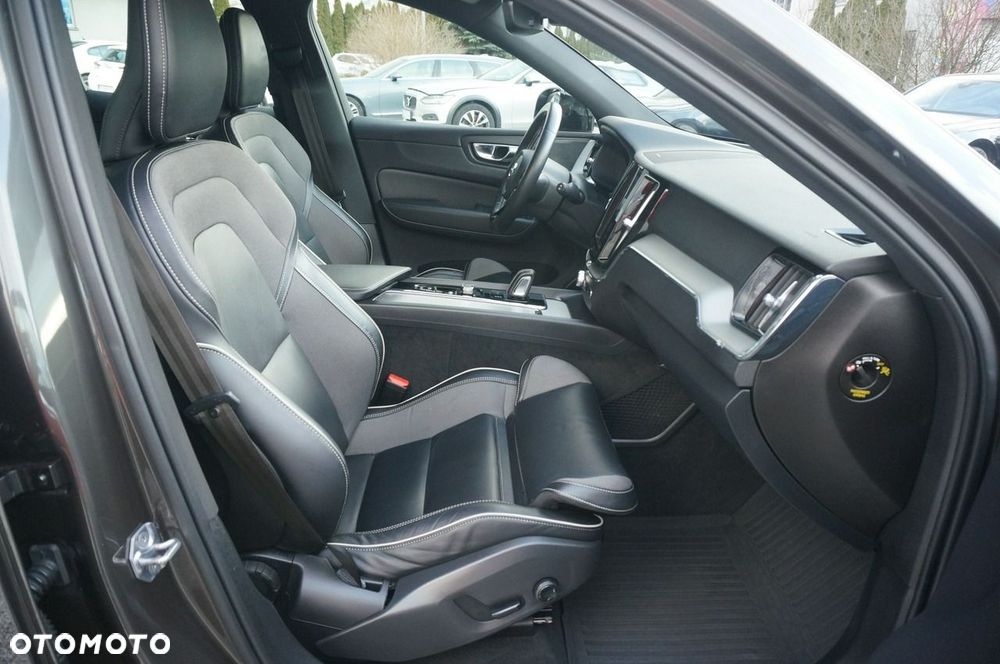 Volvo XC 60 B4 B Geartronic RDesign - 28