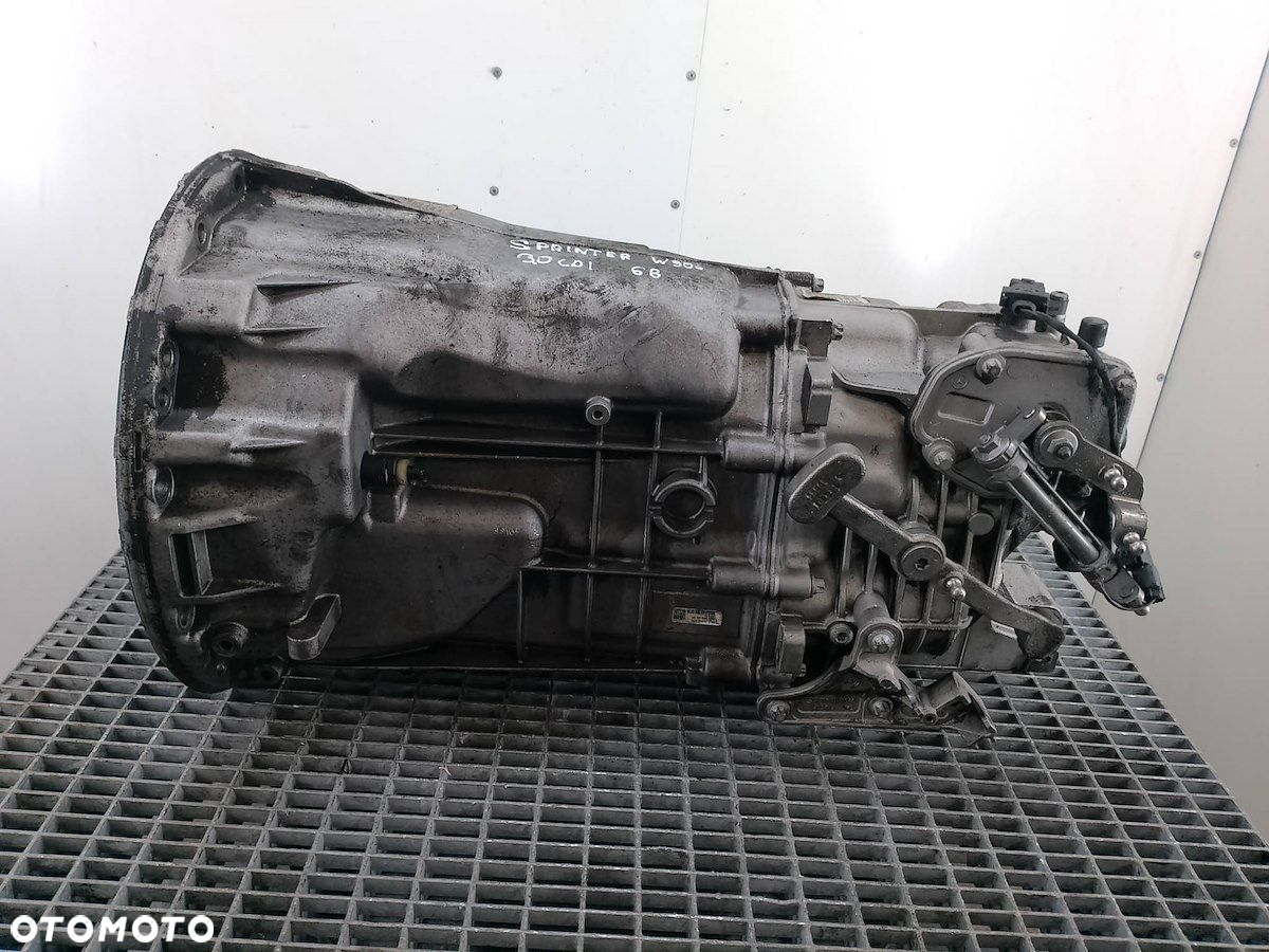 SKRZYNIA BIEGÓW MANUALNA MERCEDES SPRINTER W906 711685 3.0 CDI - 4