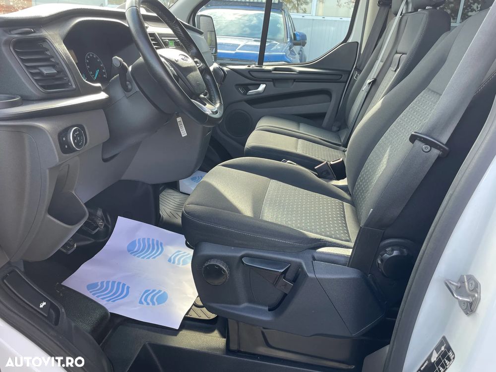 Ford TRANSIT CUSTOM 6 LOCURI - 10