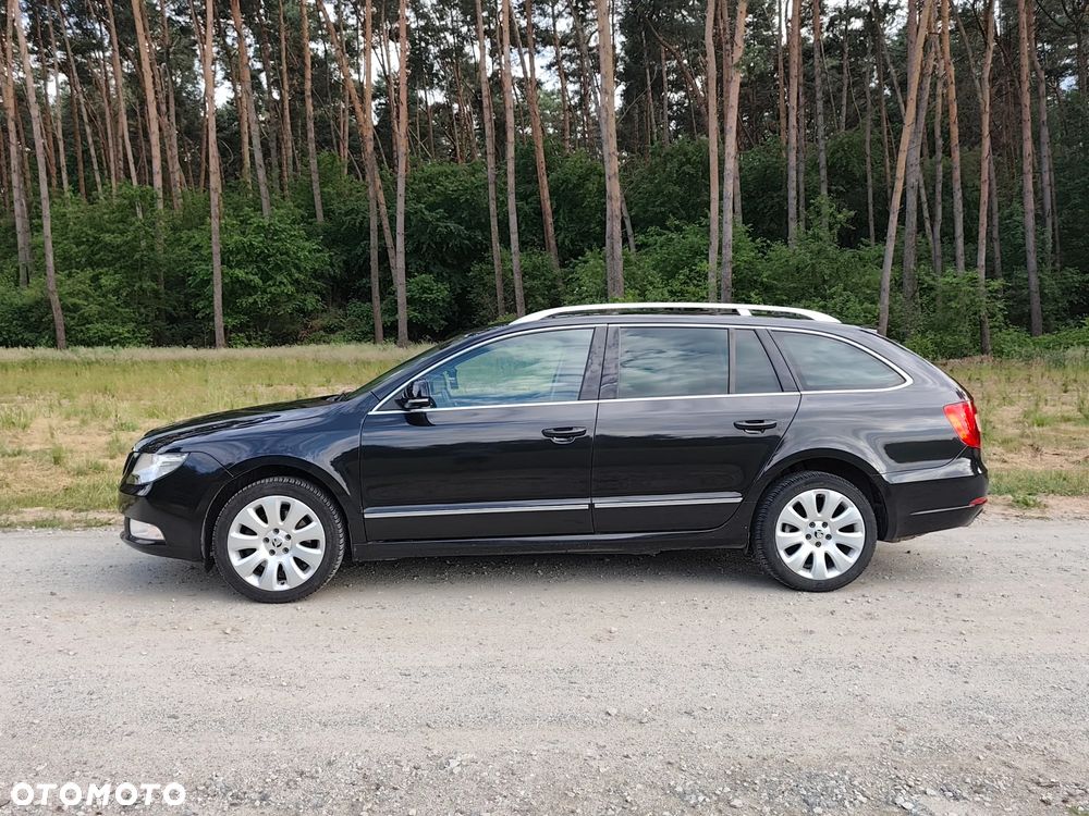 Skoda Superb 2.0 TDI Green tec Exclusive - 2