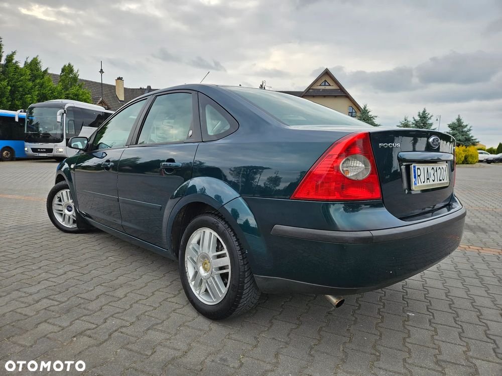 Ford Focus 1.6 TDCi Ghia - 13