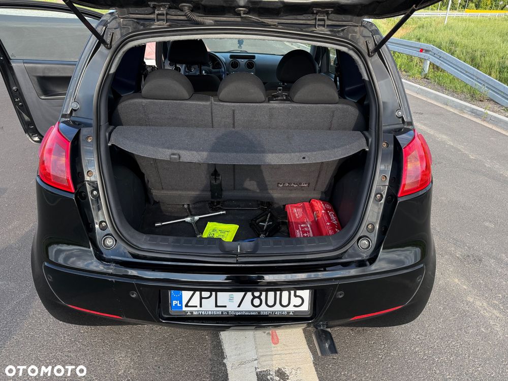 Mitsubishi Colt 1.3 Inform - 16