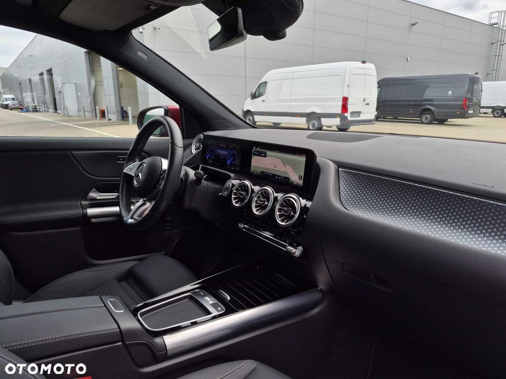 Mercedes-Benz EQA 250+ 70.5kWh Progressive - 27