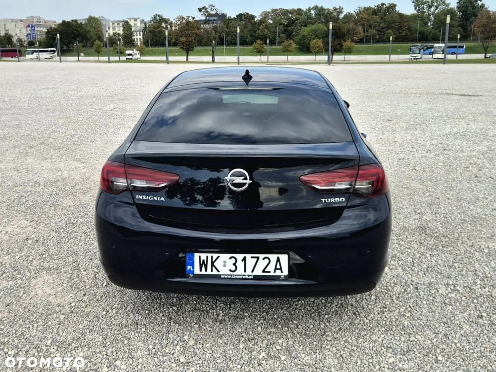 Opel Insignia 1.5 T Exclusive S&S - 13