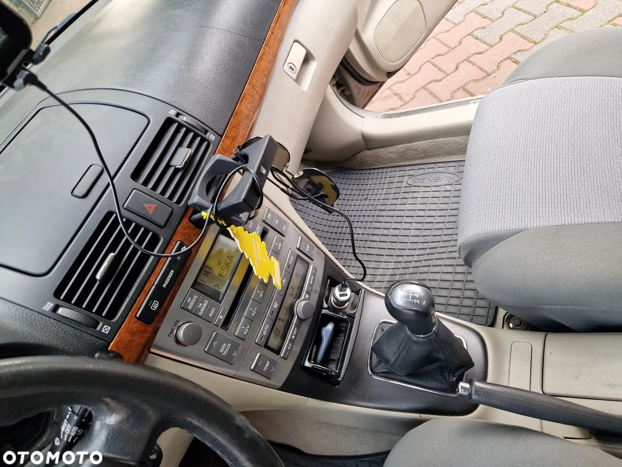 Toyota Avensis 1.8 VVT-i Sol - 19