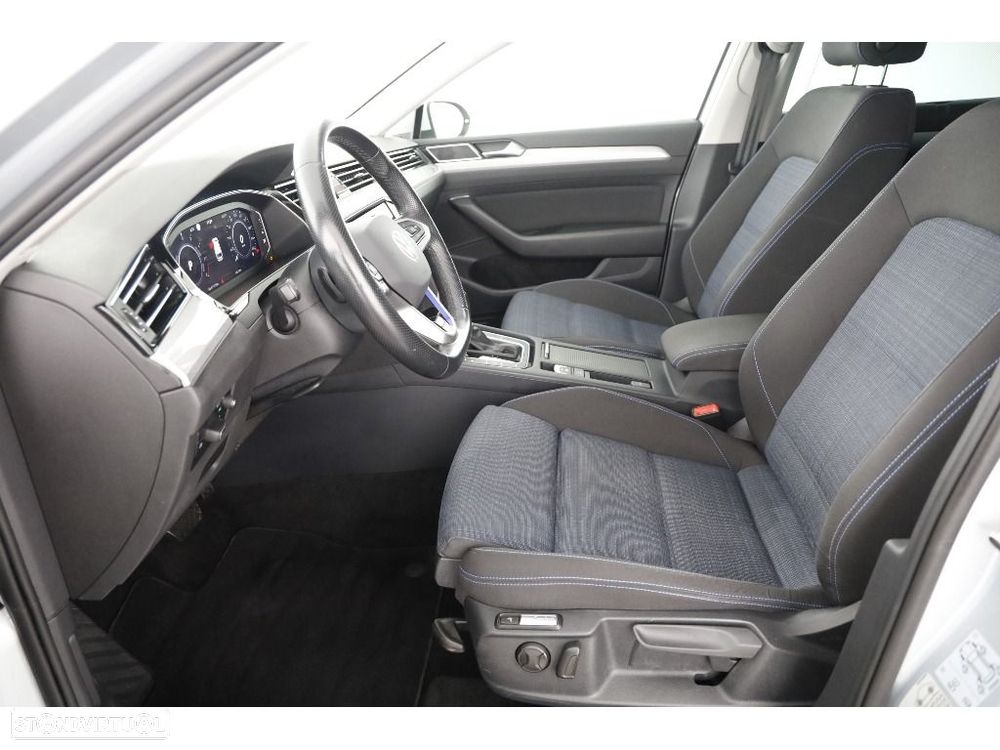 VW Passat Variant - 15