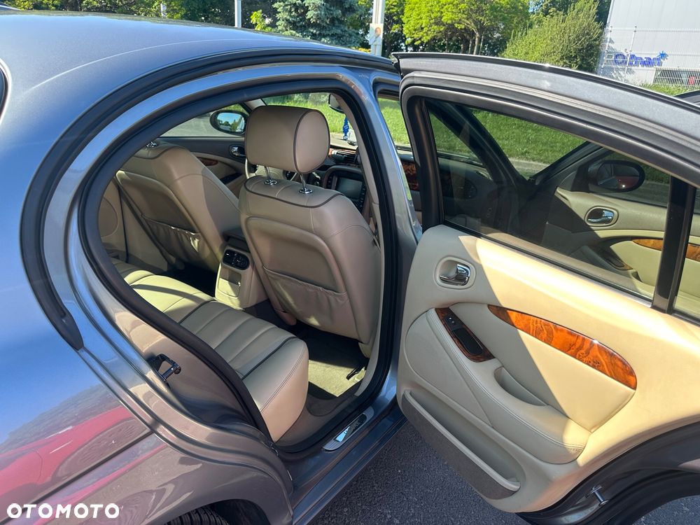 Jaguar S-Type 2.7 V6 D Executive - 18