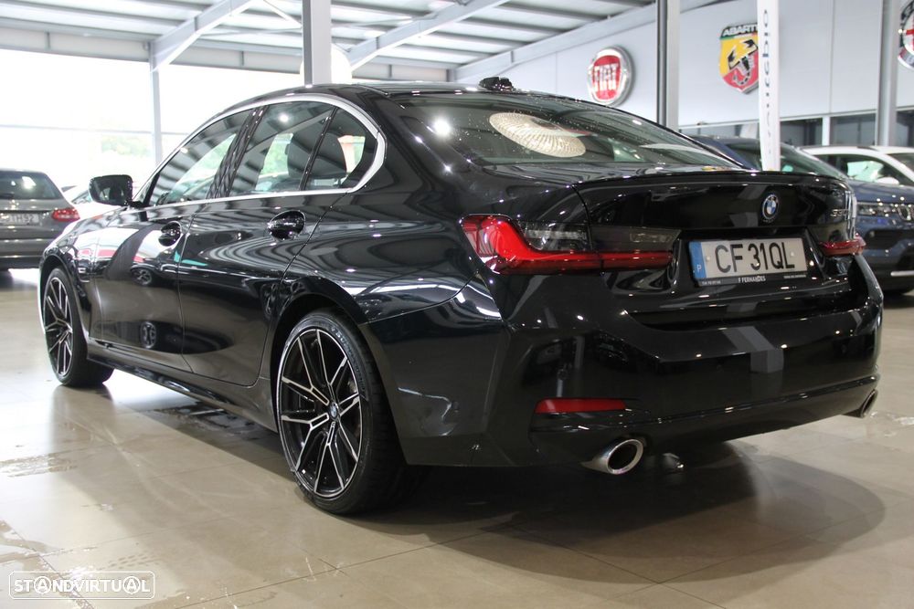 BMW 330 — fotografia 5