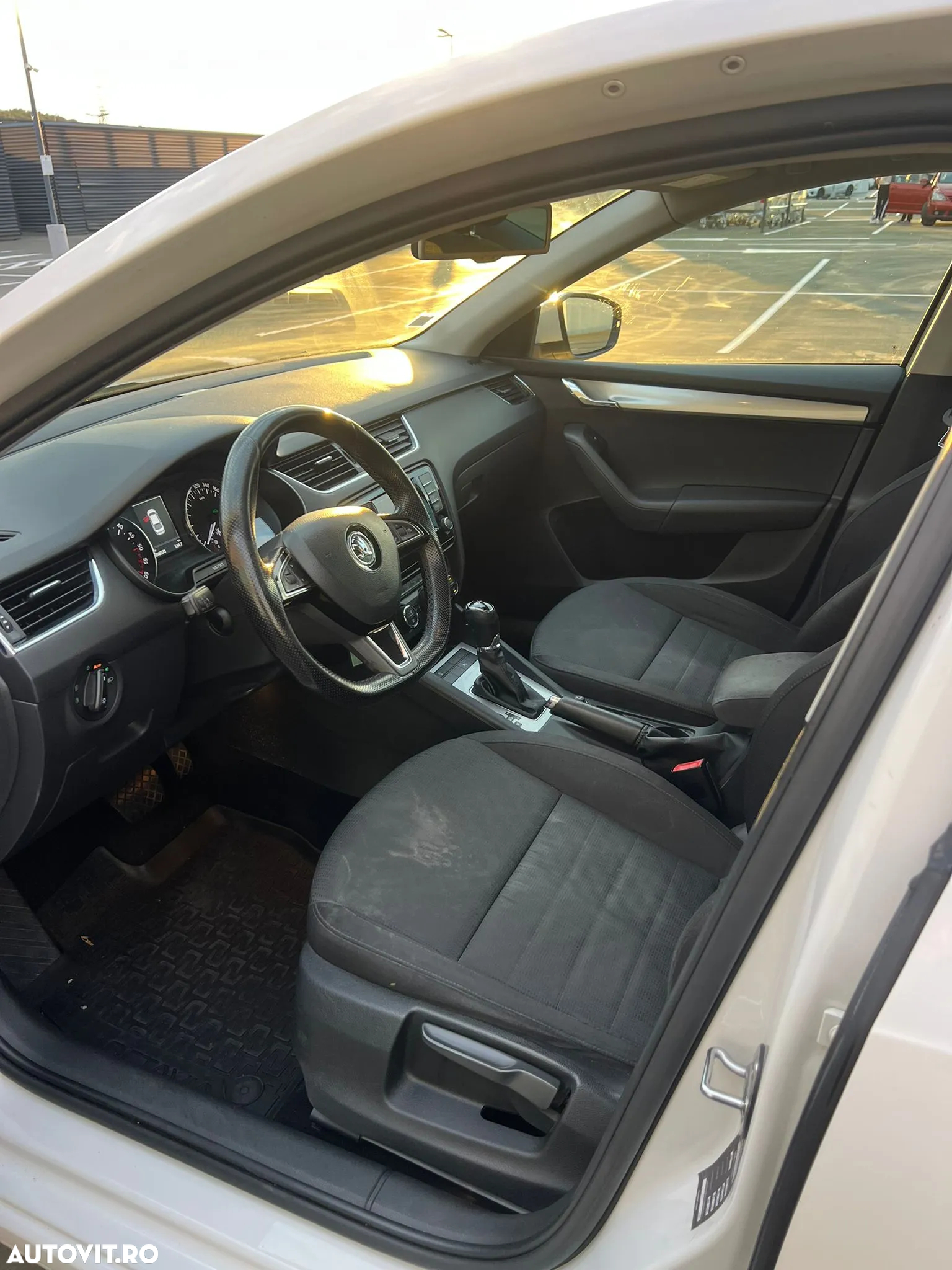 Skoda Octavia 2.0 TDI DSG Style - 7
