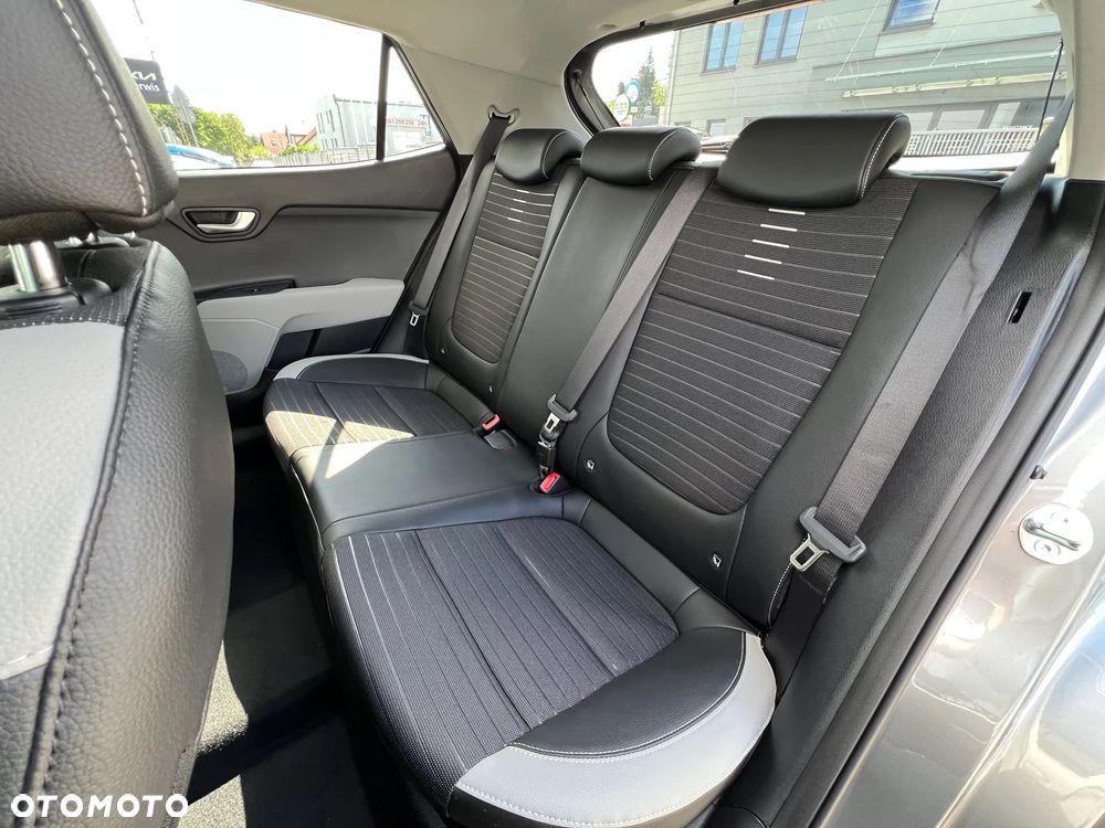 Kia Stonic 1.0 T-GDI L Business Line DCT - 21