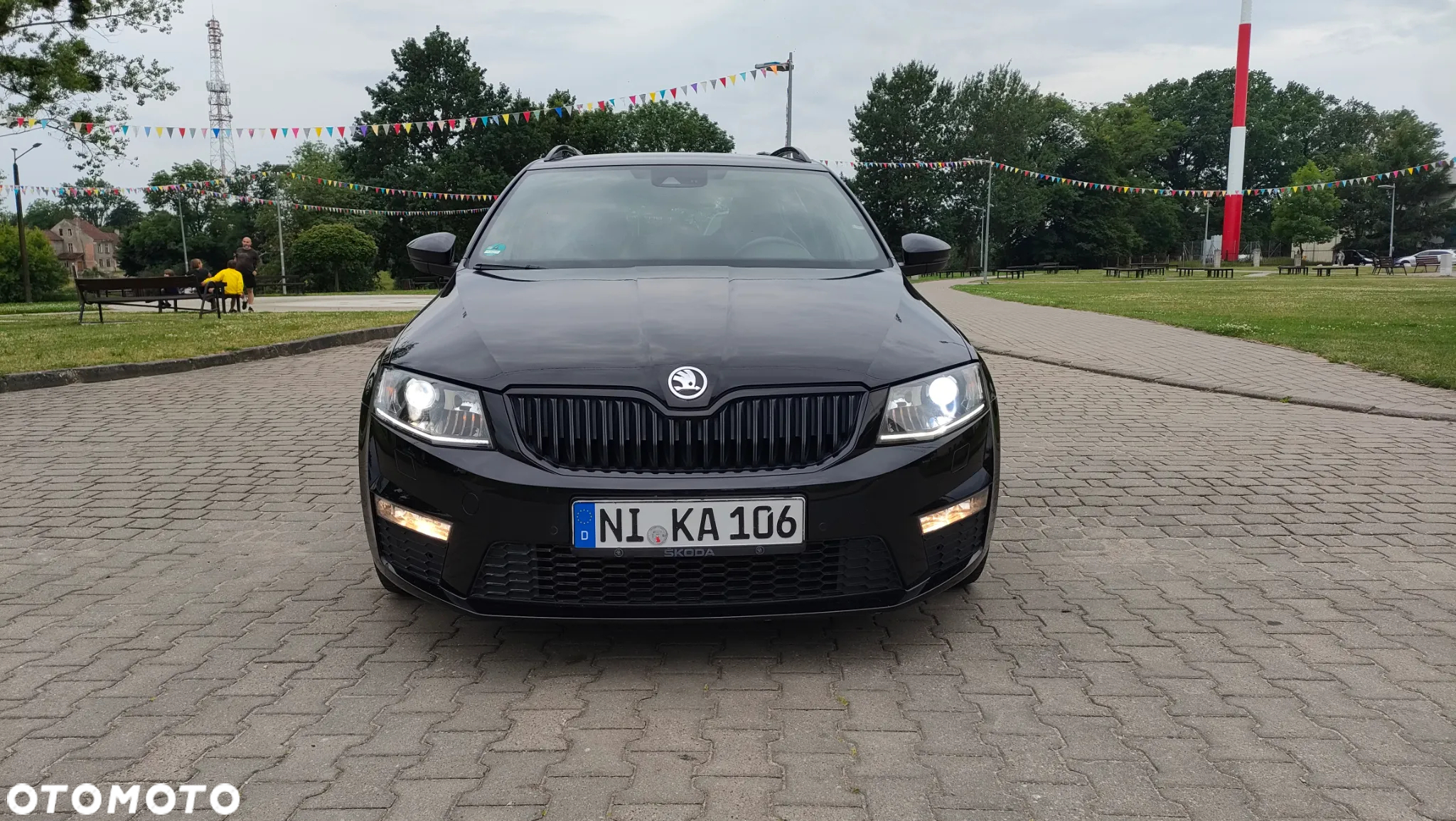 Skoda Octavia Combi 2.0 TDI RS - 2