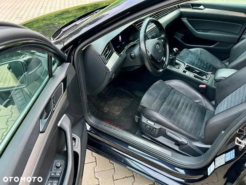 Volkswagen Passat 2.0 TDI BMT Highline - 16