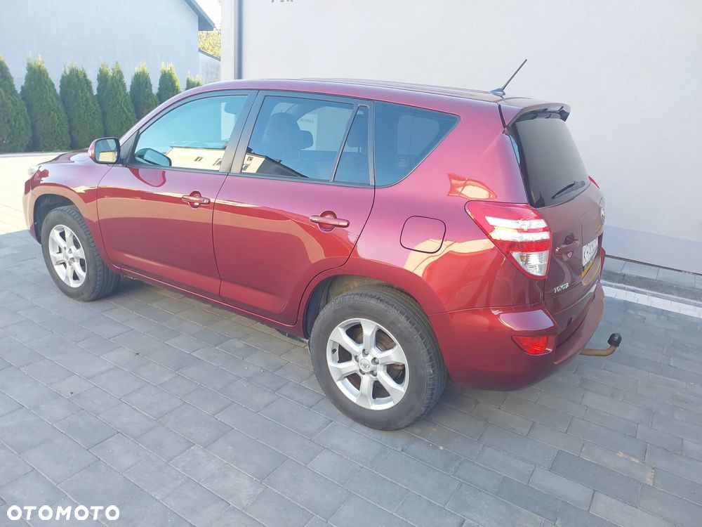 Toyota RAV4 - 6