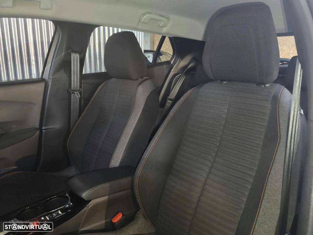 Peugeot e-2008 50 kWh Active Pack - 21