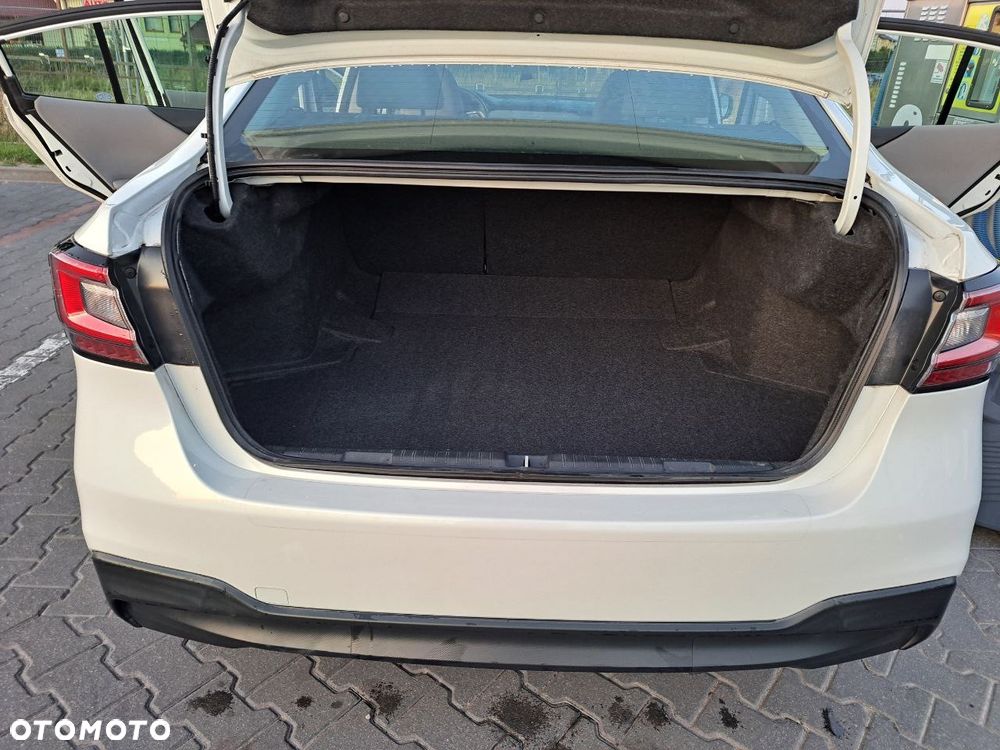 Subaru Legacy - 12