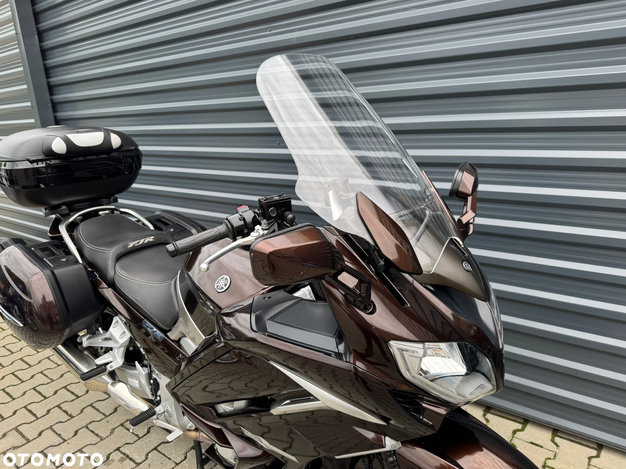 Yamaha FJR - 15