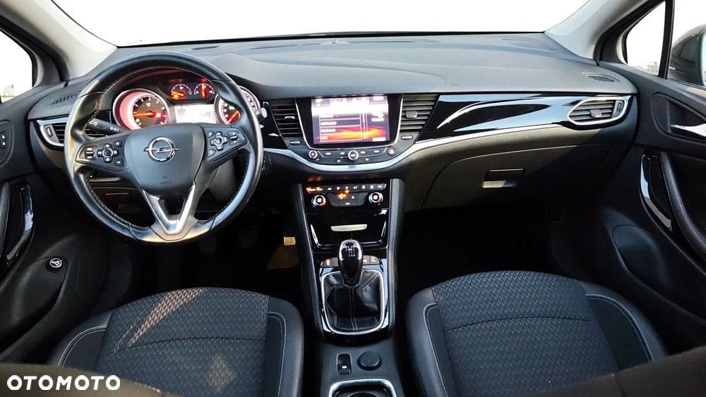 Opel Astra 1.4 Turbo Exklusiv - 27